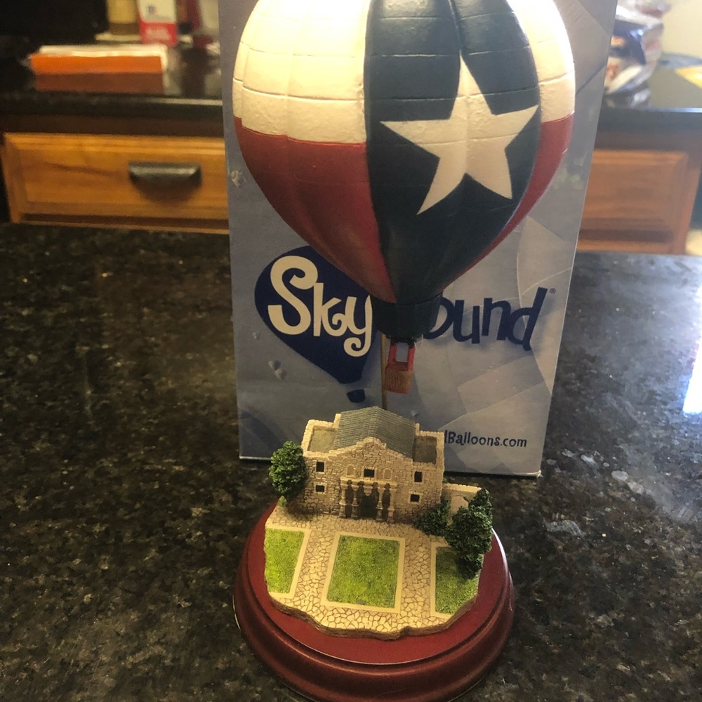 New Texas Pride Hot Air Balloon sculpture